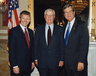Vice President Mondale with Senators Tom Daschle and Trent Lott