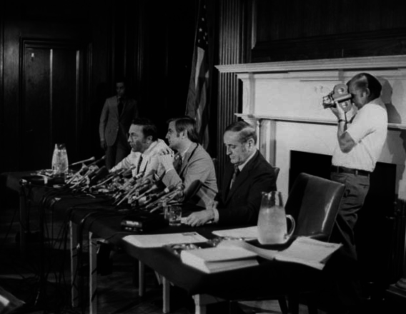 Senator Richard Schweicker, Senator Walter Mondale and John W. Gardner lead a press conference on public campaign financing